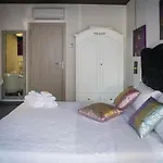 Boutique 3* פררה